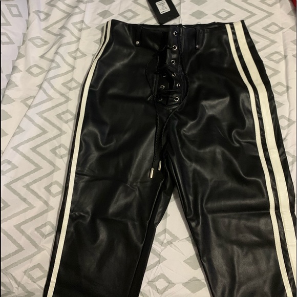 Leather like leggings - Picture 1 of 3